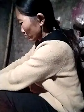 abigail-00 online show from 11-22-25, 10:20