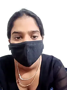 Snapshot of ROSHNI-744 chatting on 10-24-25, 11:06 ROSHNI-744 online show from 10-24-25, 11:06