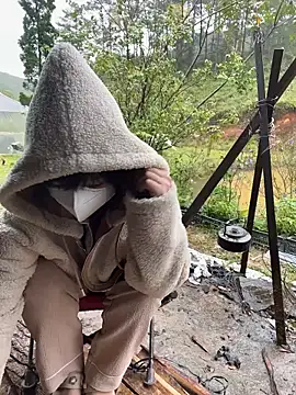 Helen-Tran online show from 10-30-25, 02:13