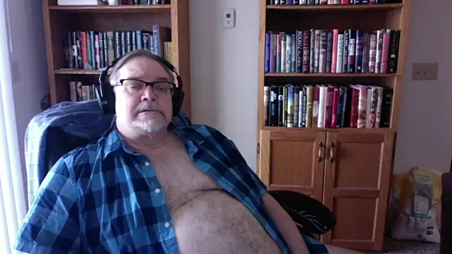 Vinyl22xh online show from 04-13-26, 06:24