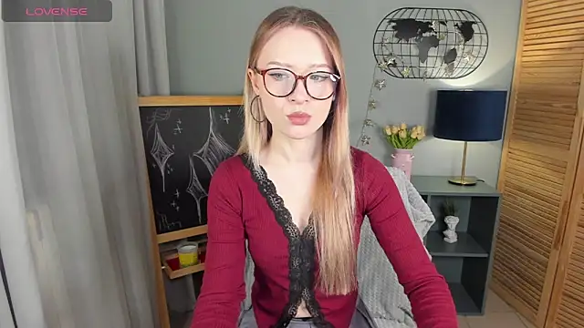 elliupp online show from 04-17-26, 03:59