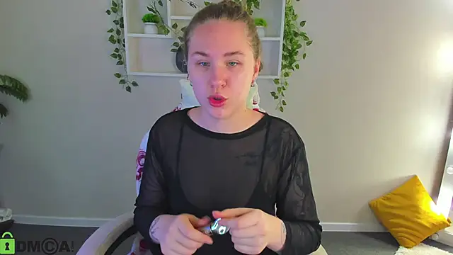 Elsie Cutties online show from 11-07-25, 12:43