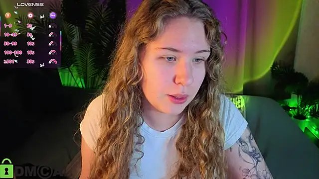 Elsie Cutties online show from 05-25-26, 01:00