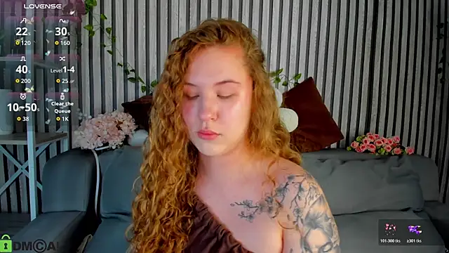 Elsie Cutties online show from 06-24-26, 01:15