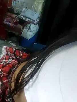 Snapshot of -Anushka01 chatting on 11-13-25, 06:34 -Anushka01 online show from 11-13-25, 06:34