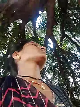 Pooja6060 online show from 10-04-25, 05:38