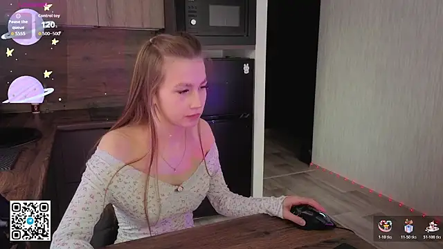 Snapshot of BarelyBliss chatting on 10-20-25, 10:16 BarelyBliss online show from 10-20-25, 10:16