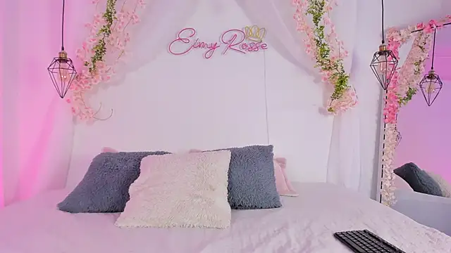 Snapshot of eimi_rosse18 chatting on 02-02-26, 12:15 eimi rosse18 online show from 02-02-26, 12:15