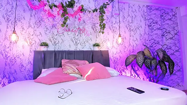 Snapshot of eimi_rosse18 chatting on 03-09-26, 12:42 eimi rosse18 online show from 03-09-26, 12:42