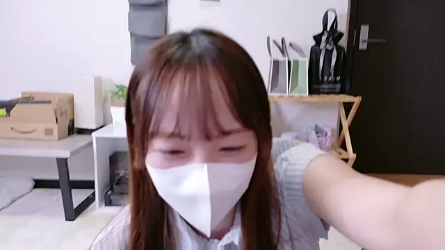 Snapshot of saku_sakura_ chatting on 10-08-25, 12:25 saku sakura online show from 10-08-25, 12:25