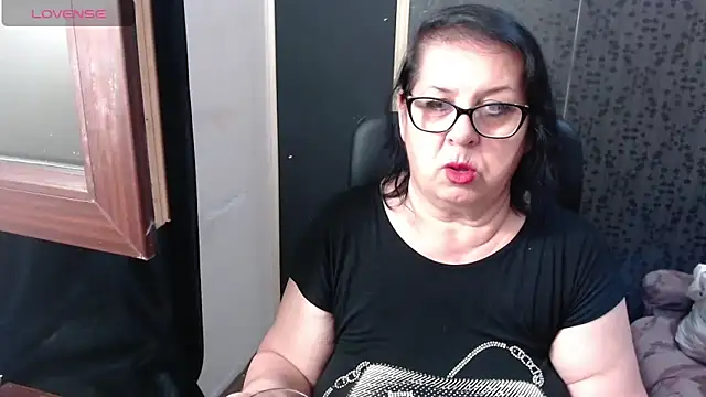 MissSanjanne online show from 06-06-26, 02:11