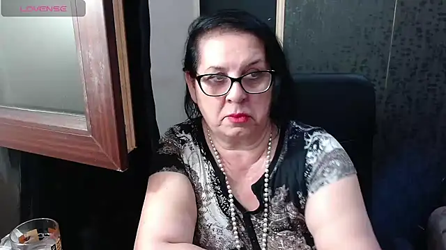 MissSanjanne online show from 06-21-26, 08:22