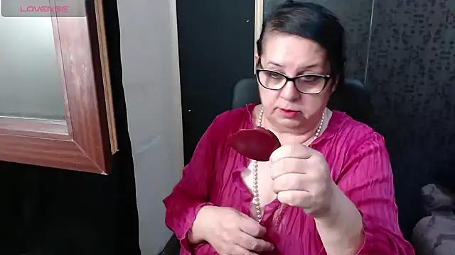 MissSanjanne online show from 06-28-26, 07:09