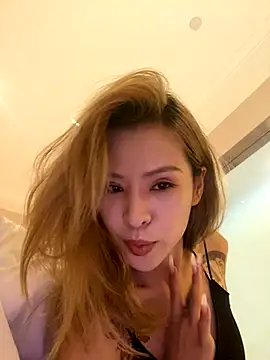 Snapshot of miumiu-66 chatting on 10-08-25, 01:53 miumiu-66 online show from 10-08-25, 01:53