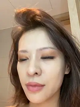 miumiu-66 online show from 06-16-26, 08:50