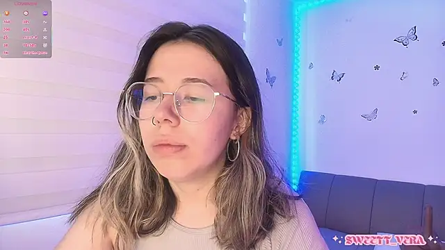 sweettvera online show from 04-21-26, 01:06