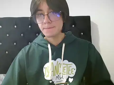 Matti Mendez  online show from 06-22-26, 01:30