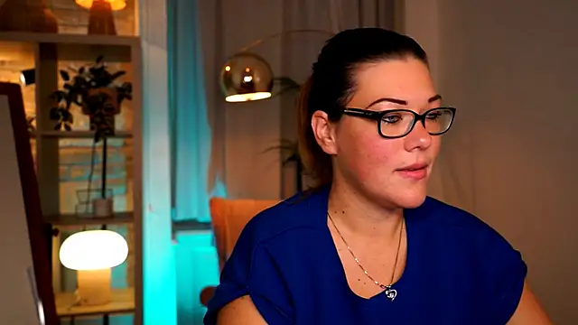 mrs fllowerr online show from 10-08-25, 04:26