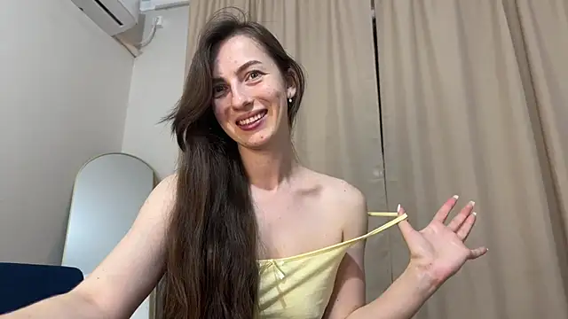 Snapshot of Prettyyy_Angel chatting on 05-24-26, 06:35 Prettyyy Angel online show from 05-24-26, 06:35