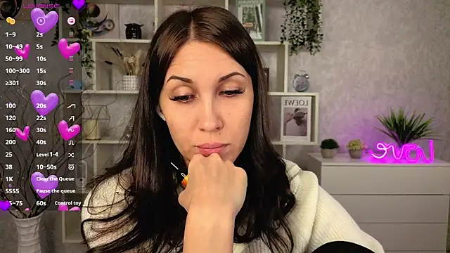 DreamVelour online show from 11-10-25, 08:19