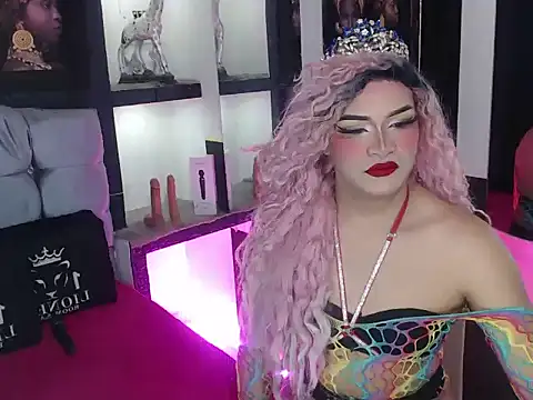 Sophia hott01 online show from 09-24-25, 12:08