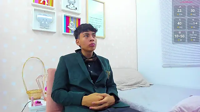 Willow Pearl online show from 12-05-25, 11:19