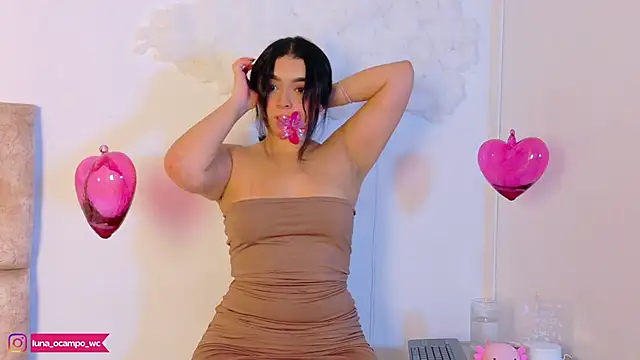 LunaOcampo  online show from 01-05-26, 08:01