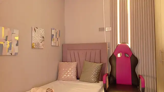 meli peach1 online show from 12-15-25, 07:29