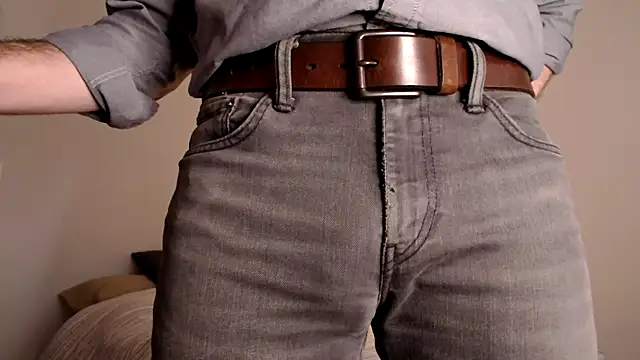 an expose online show from 10-11-25, 09:13