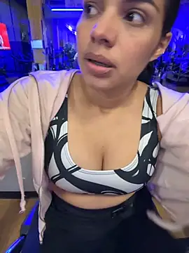 Anavalle online show from 11-22-25, 05:01