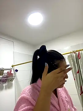 Snapshot of IsabellaJoness_ chatting on 10-18-25, 11:11 IsabellaJoness online show from 10-18-25, 11:11