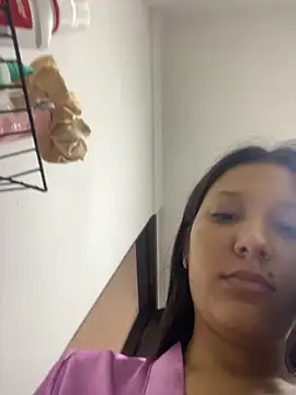 Snapshot of IsabellaJoness_ chatting on 10-28-25, 11:03 IsabellaJoness online show from 10-28-25, 11:03