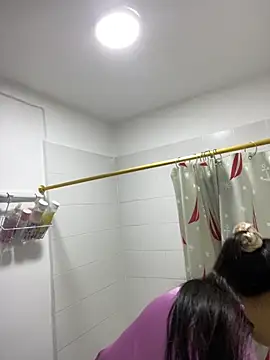 Snapshot of IsabellaJoness_ chatting on 11-10-25, 11:20 IsabellaJoness online show from 11-10-25, 11:20