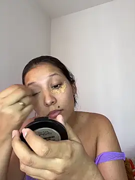 Snapshot of IsabellaJoness_ chatting on 11-20-25, 08:08 IsabellaJoness online show from 11-20-25, 08:08