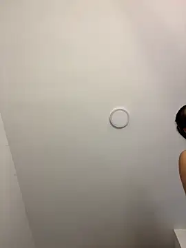 Snapshot of IsabellaJoness_ chatting on 12-01-25, 08:03 IsabellaJoness online show from 12-01-25, 08:03