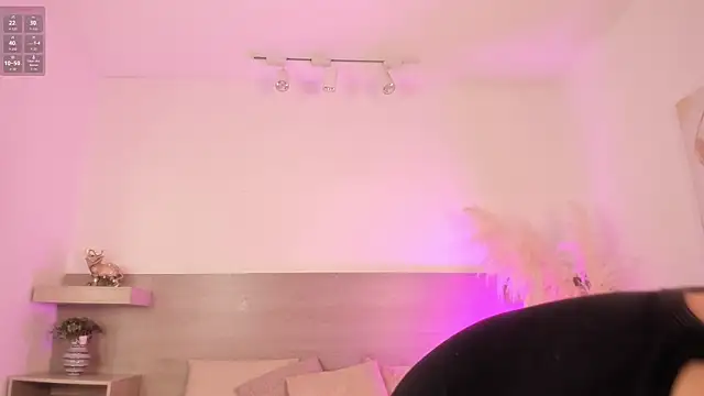 Ivana Hall online show from 09-29-25, 07:51