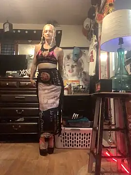 blondebarbiebae online show from 04-14-26, 04:02