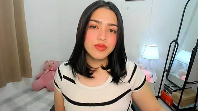 Snapshot of BubbbleButtDemi chatting on 10-24-25, 01:24 BubbbleButtDemi online show from 10-24-25, 01:24