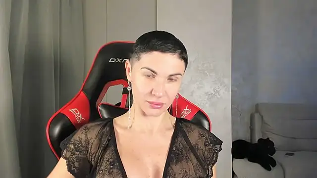 Snapshot of Angel_iam chatting on 01-06-26, 06:55 Angel iam online show from 01-06-26, 06:55