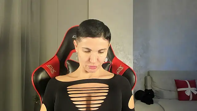 Snapshot of Angel_iam chatting on 01-14-26, 06:24 Angel iam online show from 01-14-26, 06:24