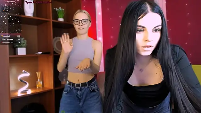 nicole muah online show from 11-30-25, 02:32