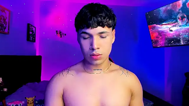 Snapshot of Adams_Collins chatting on 12-03-25, 12:58 Adams Collins online show from 12-03-25, 12:58