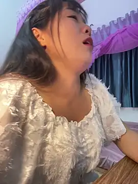 Lie liee online show from 10-05-25, 02:04