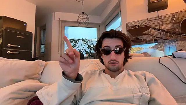 Snapshot of Passion-Frucht chatting on 10-07-25, 05:59 Passion-Frucht online show from 10-07-25, 05:59