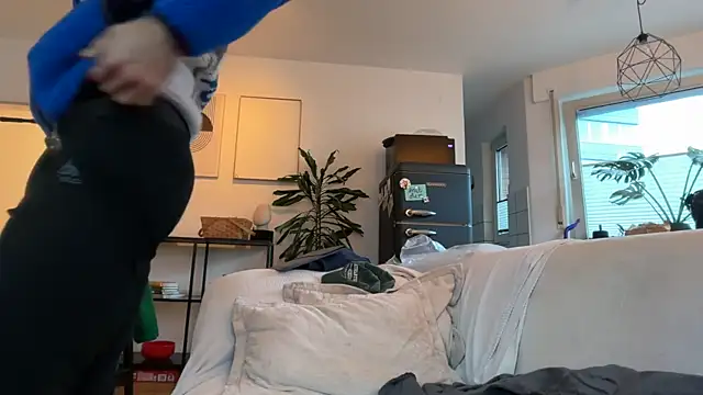 Snapshot of Passion-Frucht chatting on 10-27-25, 03:38 Passion-Frucht online show from 10-27-25, 03:38