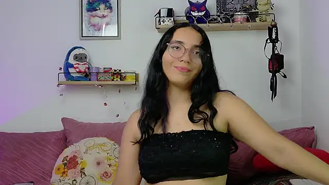 LucyDerby online show from 02-05-26, 01:43