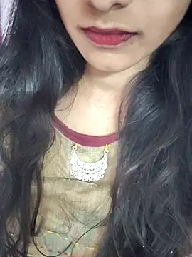 Snapshot of Queen-Bee143 chatting on 02-10-26, 06:50 Queen-Bee143 online show from 02-10-26, 06:50