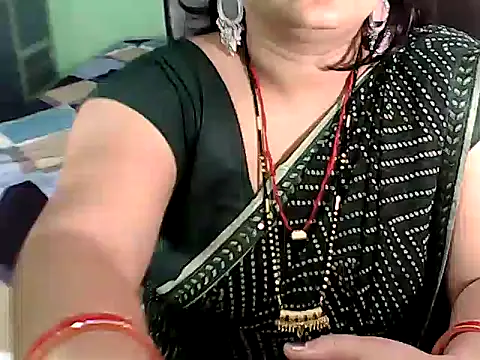 BABITA KUMARII online show from 10-28-25, 05:26