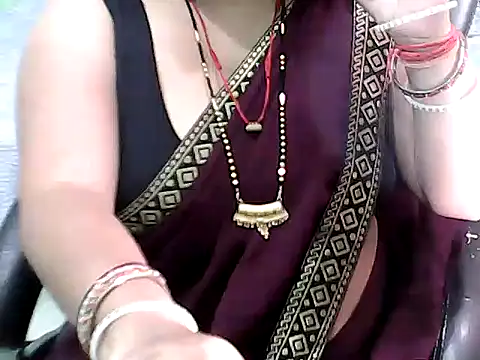 BABITA KUMARII online show from 04-17-26, 05:05