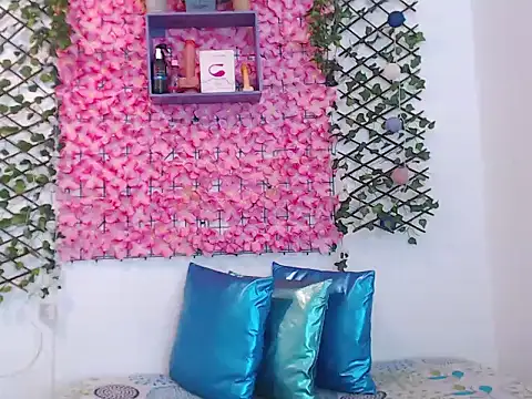 FUNNY AND HORNEY online show from 10-22-25, 04:02